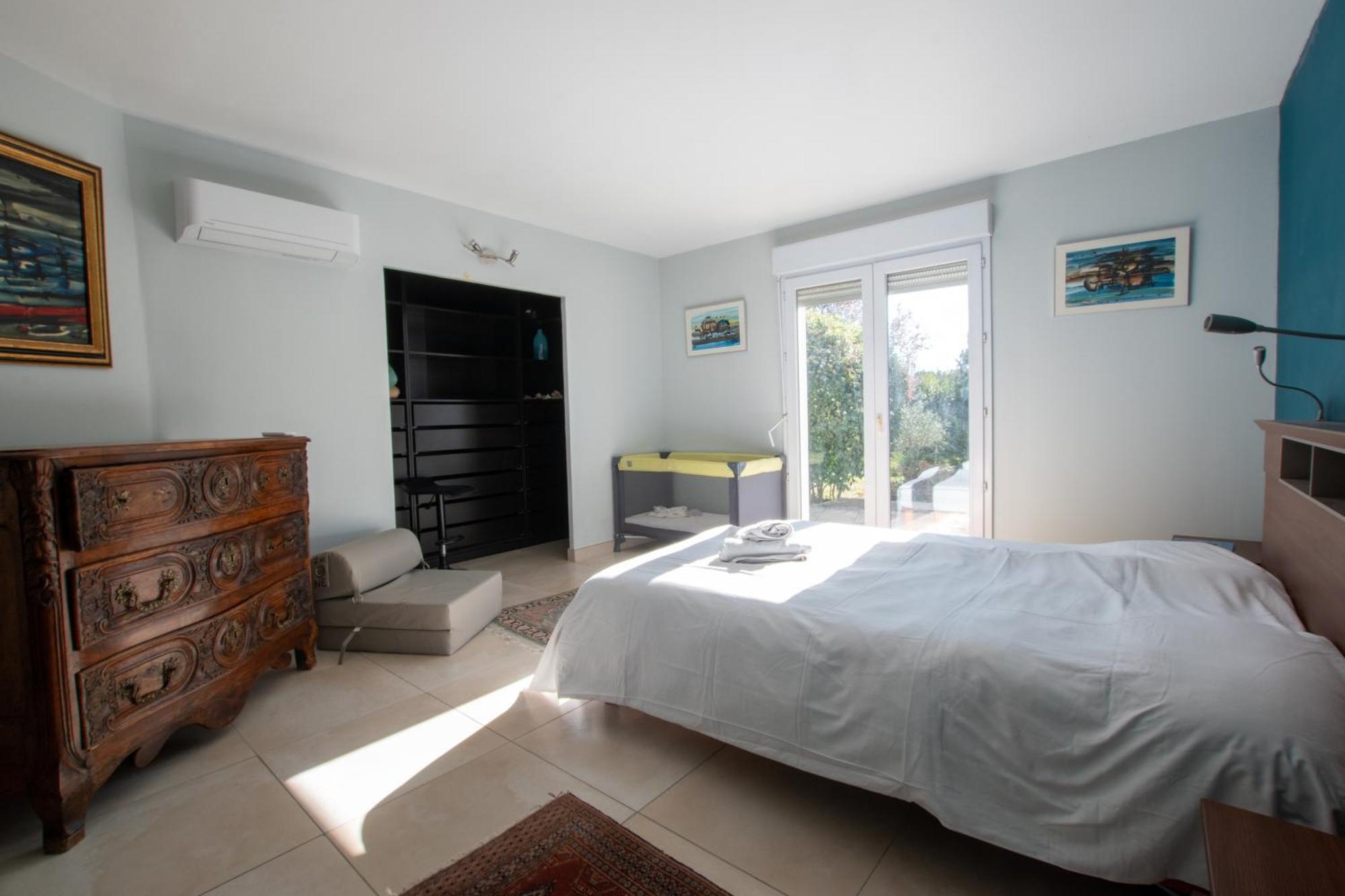 Ibis - Villa Avec Piscine, Jardin Et Parking Arles Exteriör bild